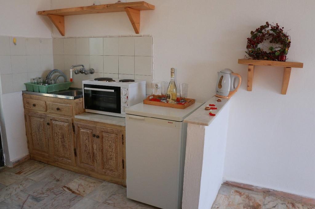 Gongis Studios Agios Georgios  Exterior photo